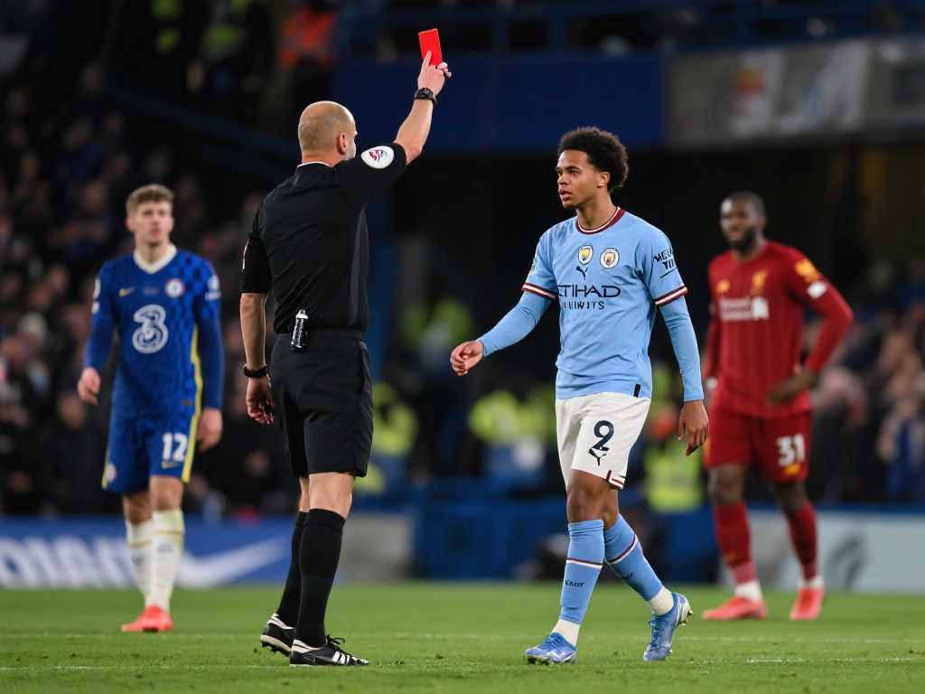 前锋线上的 前锋线上的